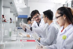 Đội ngũ giảng viên xuất sắc với cách tiếp cận lấy sinh viên là trung tâm